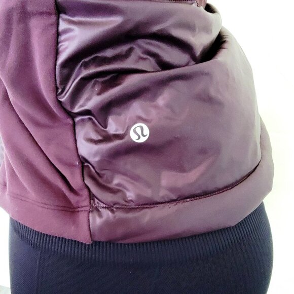 Lululemon Women's Plum Sleeveless Down For A Run Full-Zip Puffer Vest Size 2 - Picture 8 of 12
